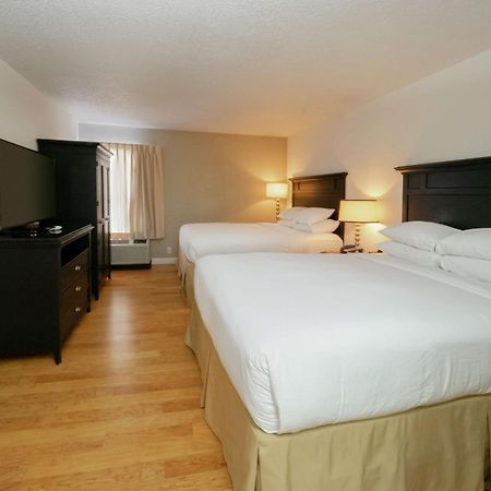 Doubletree By Hilton Buffalo-Amherst Exterior photo