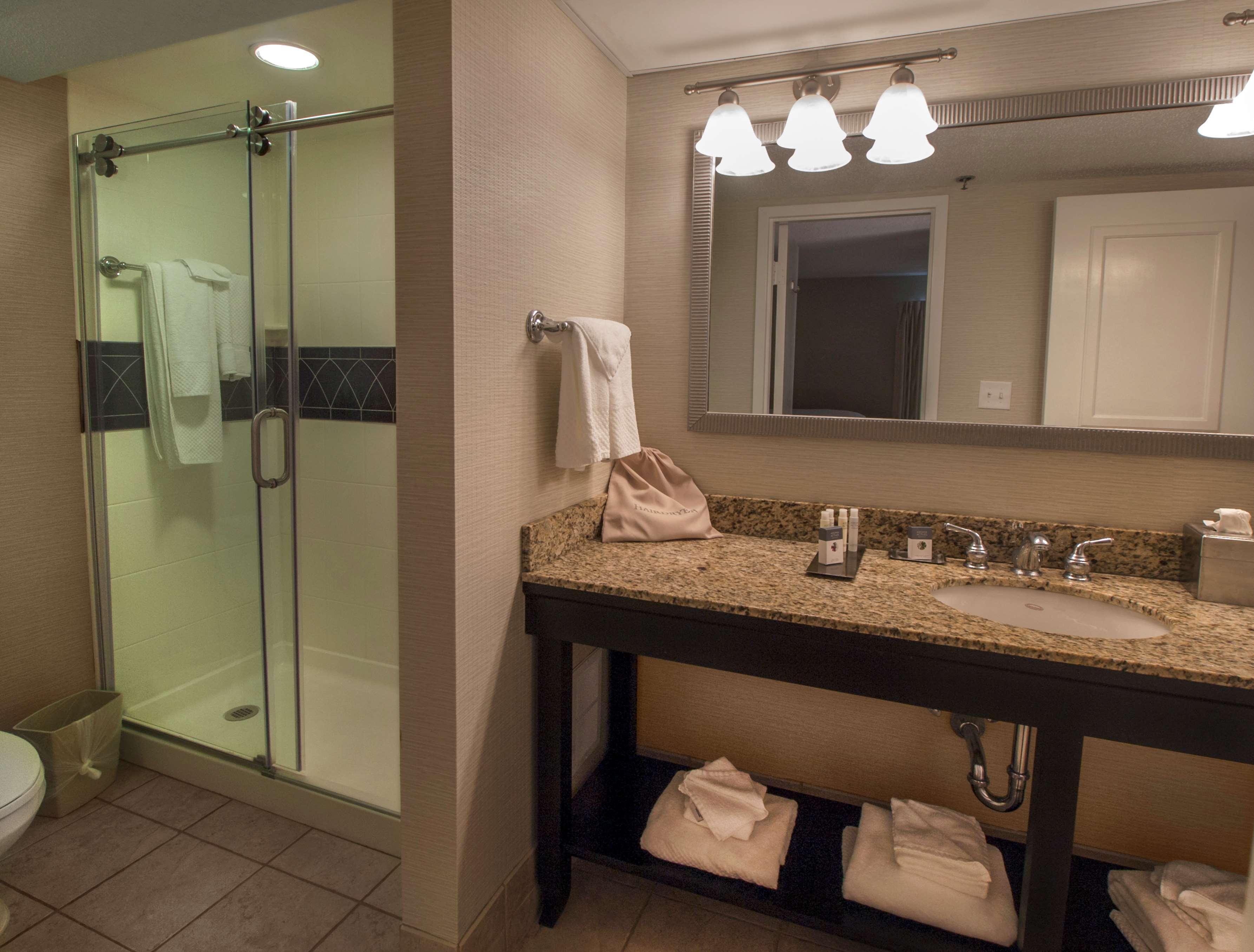 Doubletree By Hilton Buffalo-Amherst Exterior photo