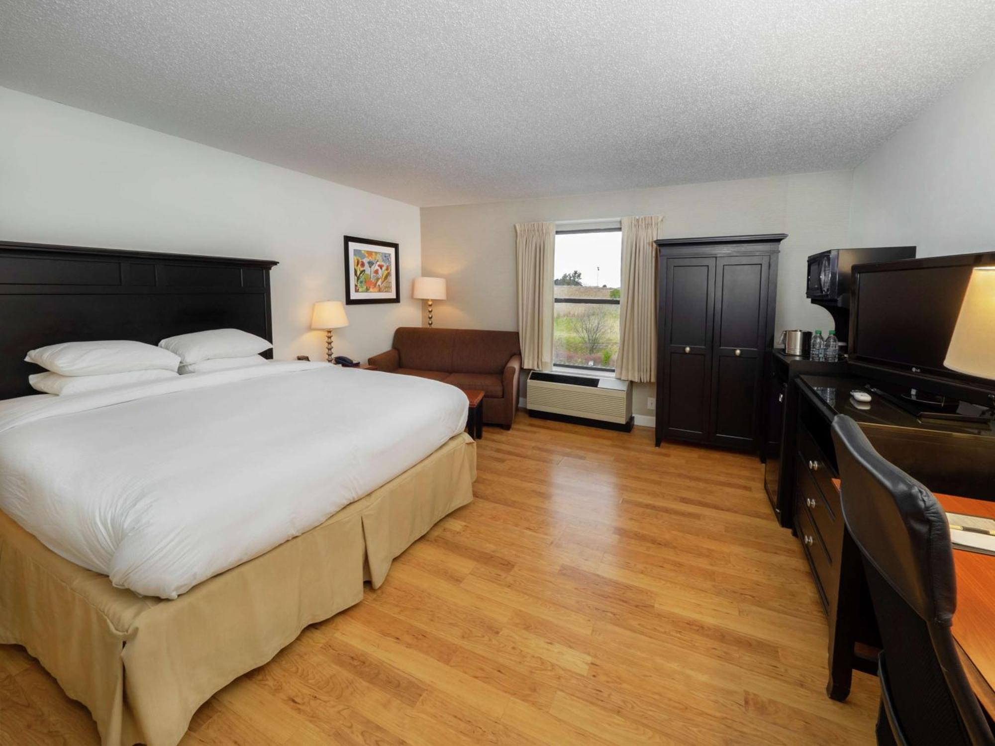 Doubletree By Hilton Buffalo-Amherst Exterior photo