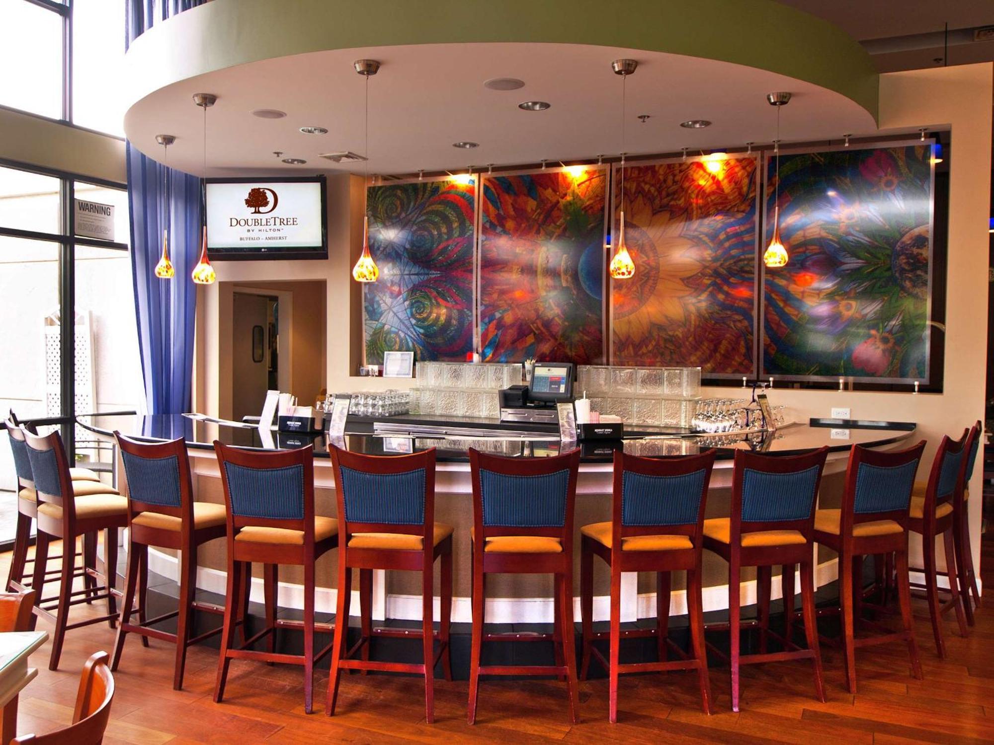 Doubletree By Hilton Buffalo-Amherst Exterior photo